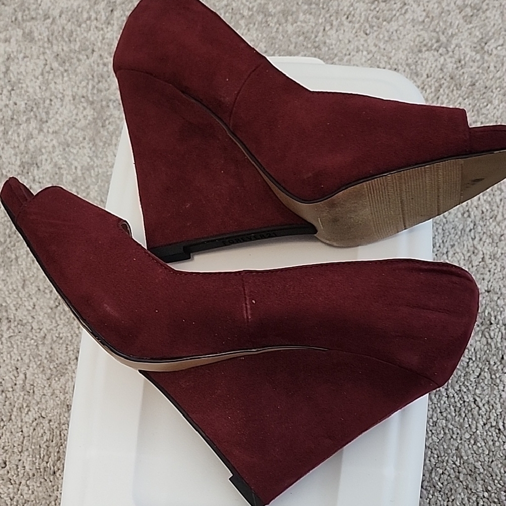 Forever 21 Maroon Wedge Shoes 5in Heels